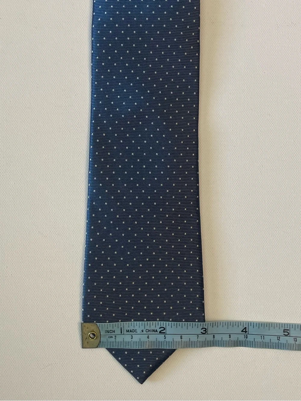 The Tie Bar 100% Silk Blue/White Polka Dot Tie (3 in x 61 in)